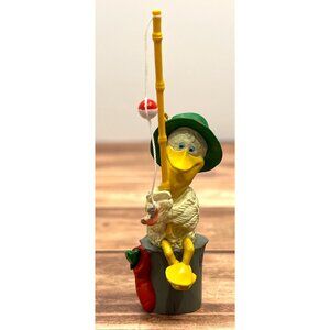 1993 HALLMARK KEEPSAKE ORNAMENT QX557-2 FILLS THE BILL PELICAN FISHING ON PIER